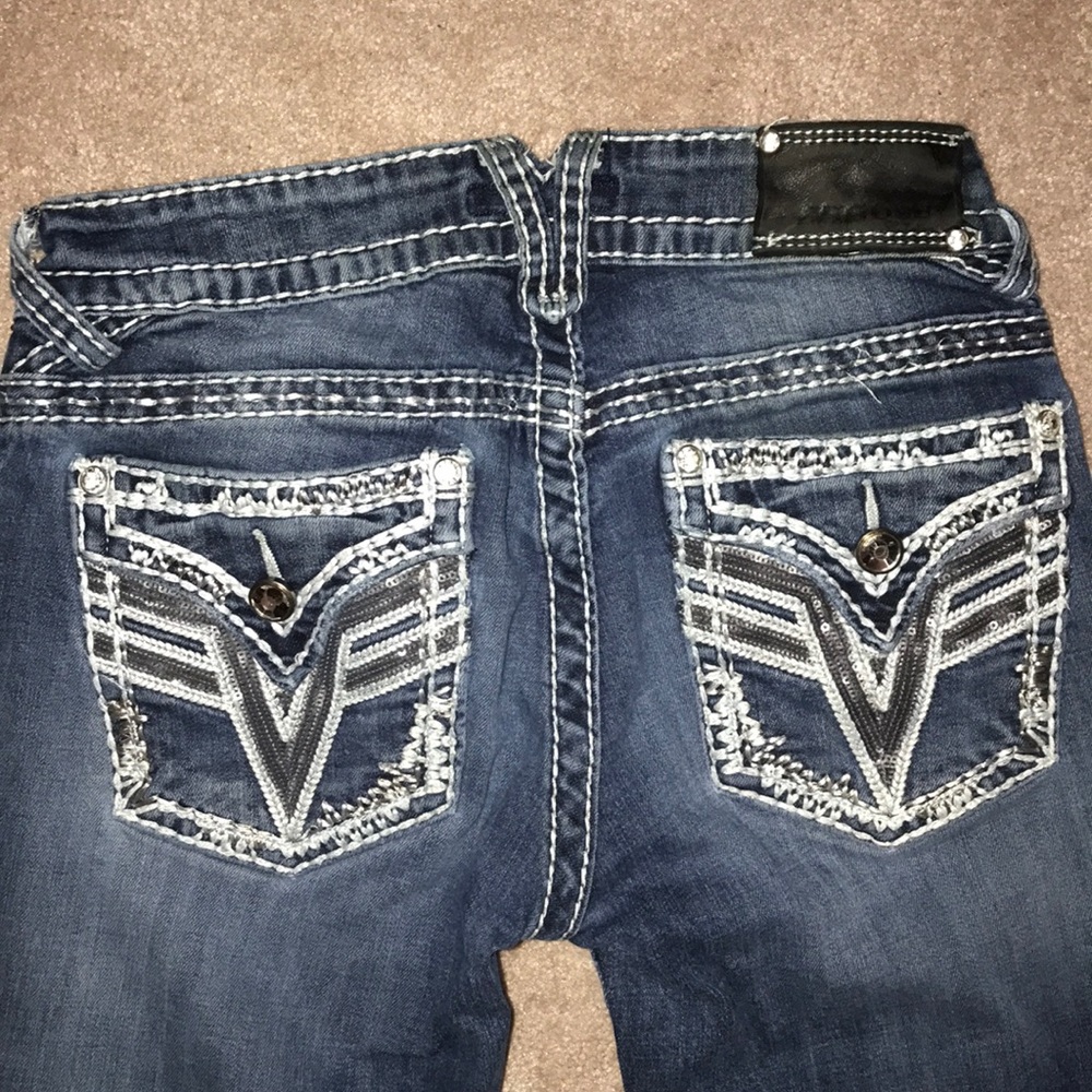 Jeans - Picture 3 of 4